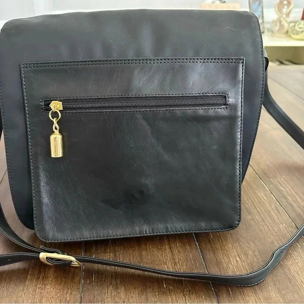 Francesco Biasia cross body bag